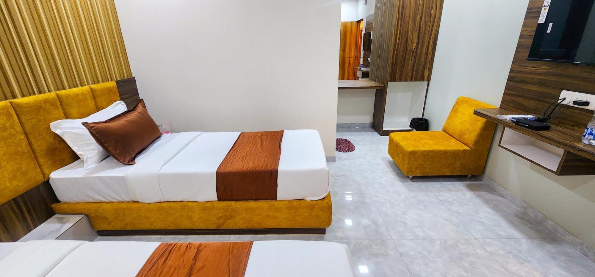 Hotel Nova Blue 阿穆达巴 外观 照片