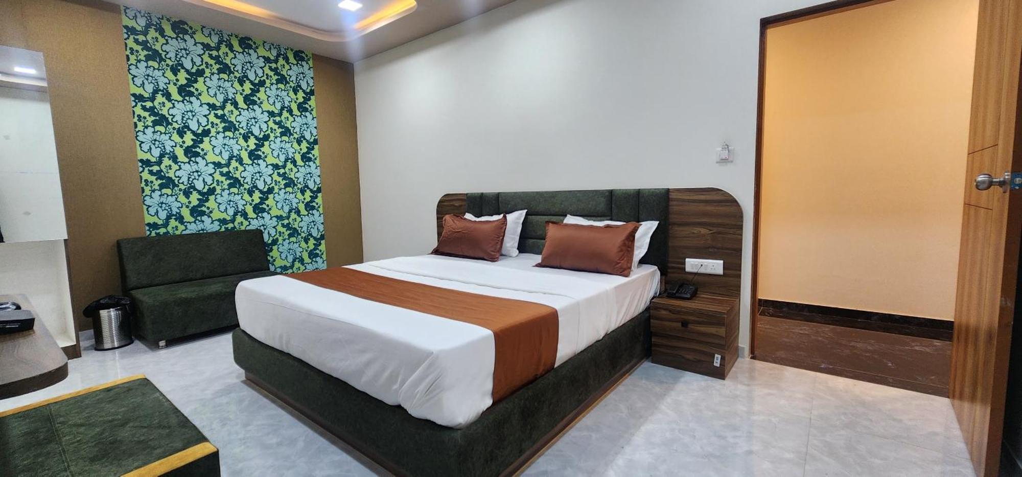 Hotel Nova Blue 阿穆达巴 外观 照片