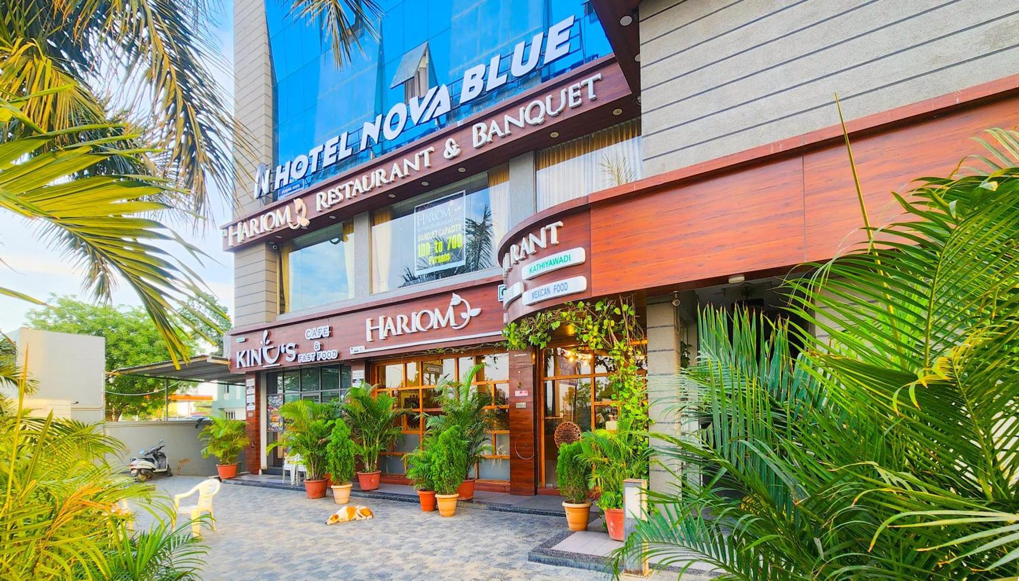 Hotel Nova Blue 阿穆达巴 外观 照片