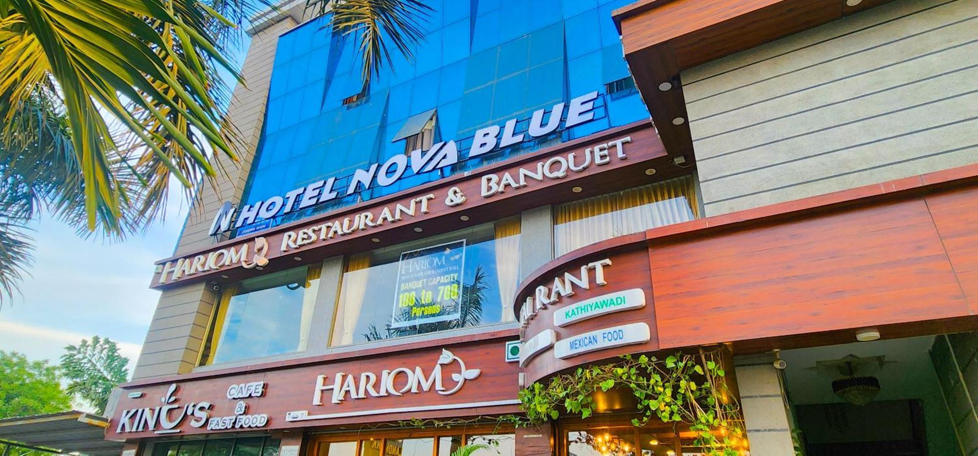 Hotel Nova Blue 阿穆达巴 外观 照片