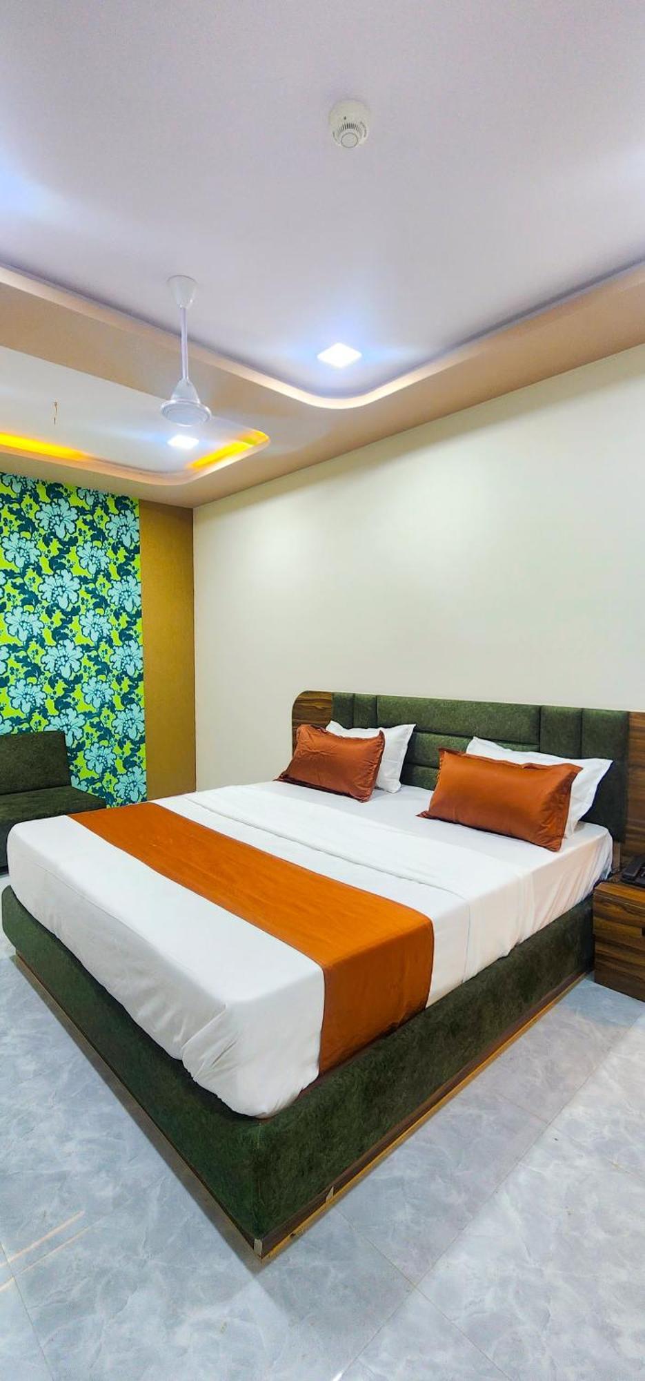 Hotel Nova Blue 阿穆达巴 外观 照片