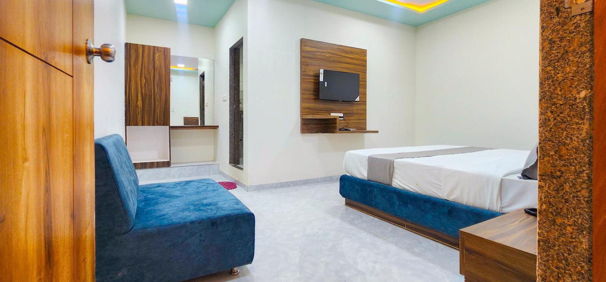 Hotel Nova Blue 阿穆达巴 外观 照片
