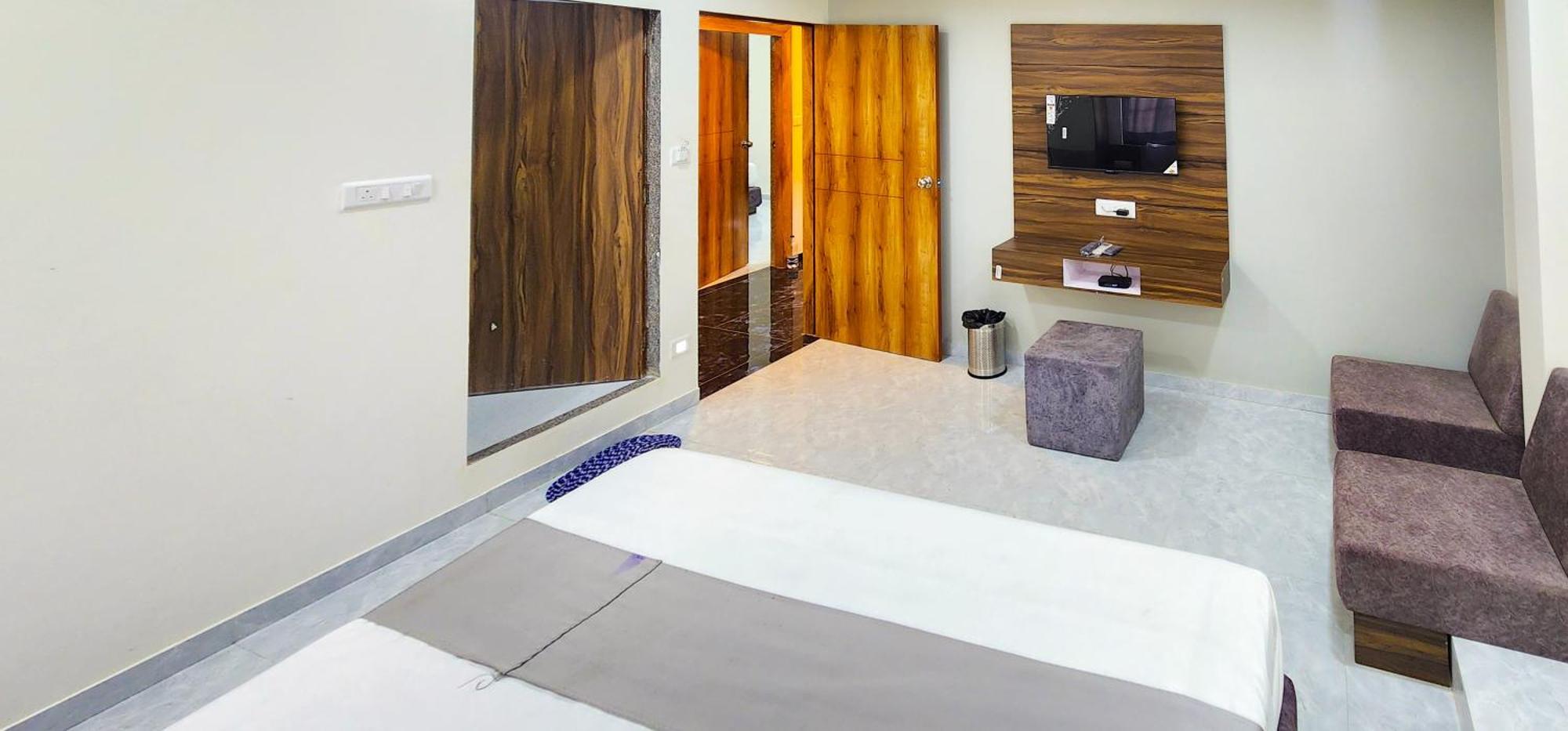 Hotel Nova Blue 阿穆达巴 外观 照片