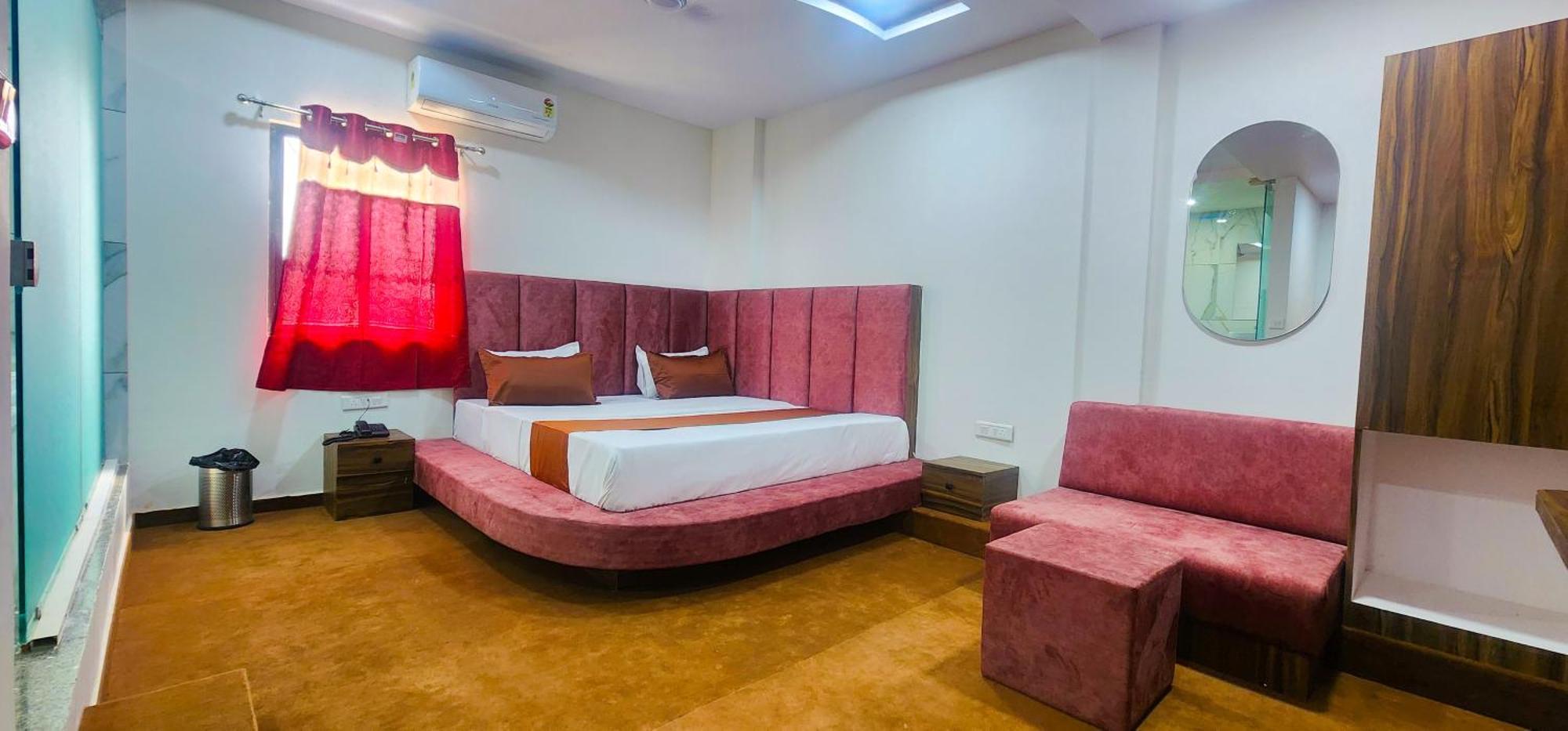 Hotel Nova Blue 阿穆达巴 外观 照片